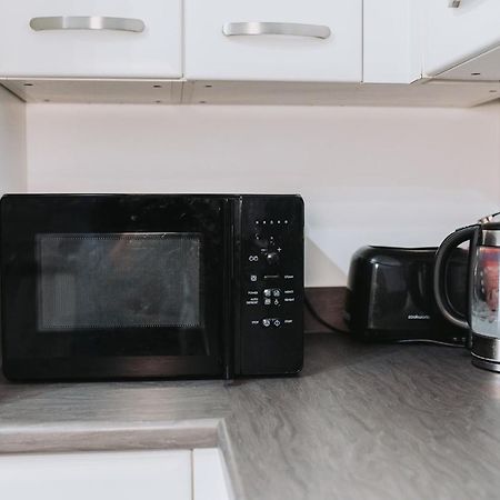 Deluxe 2 Bed Flat In Patchway Near Aztec West And Cribbs Causeway Bristol Apartment Ngoại thất bức ảnh