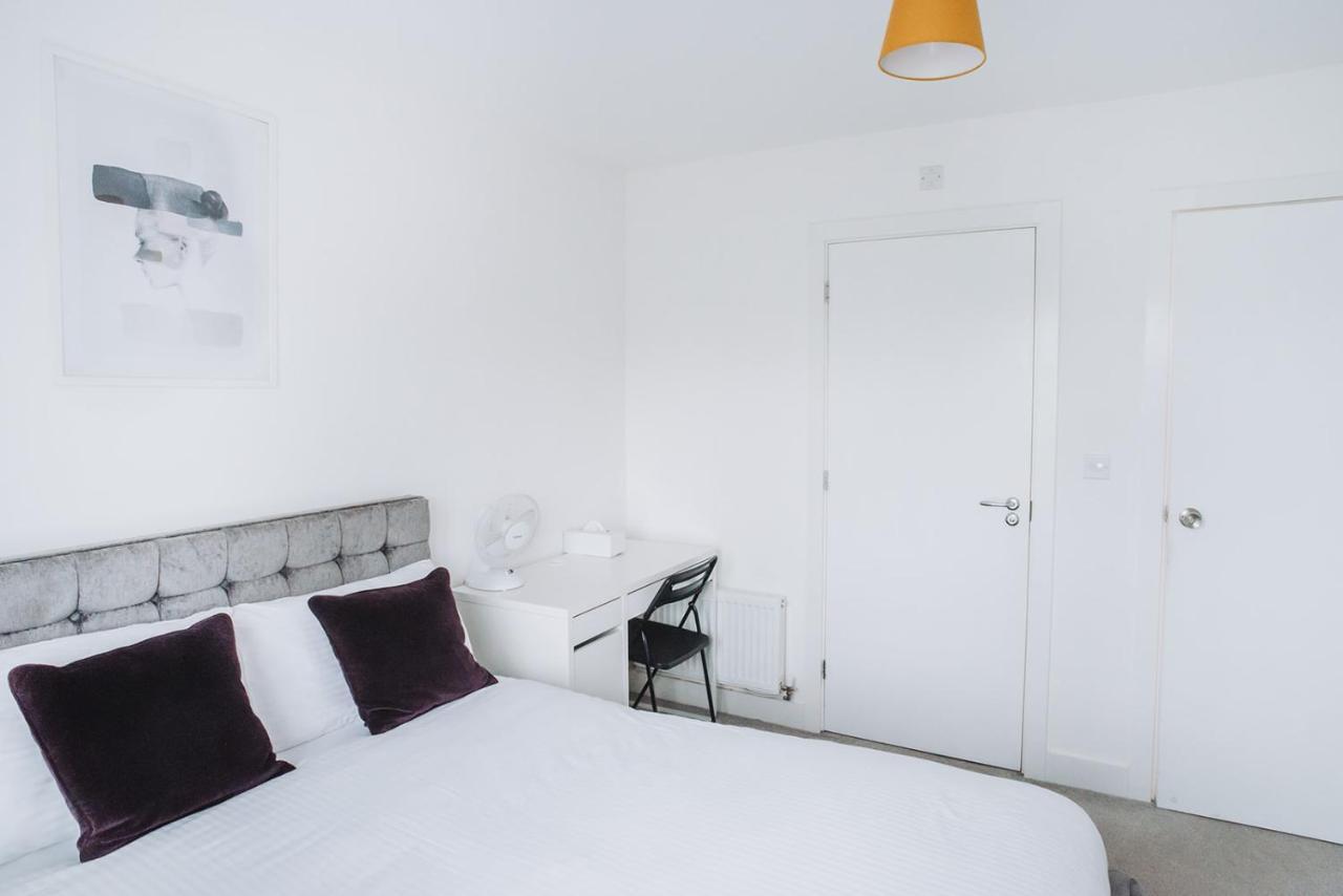 Deluxe 2 Bed Flat In Patchway Near Aztec West And Cribbs Causeway Bristol Apartment Ngoại thất bức ảnh